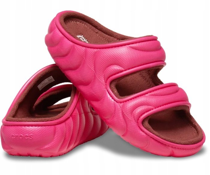 Damskie Ocieplane Klapki Crocs Classic Cozzy Overpuff 210074 Sandal 37-38