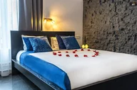 Czasopisma - Pakiet Romantyczny w Komorowski Luxury Guest Rooms w Krakowie - miniaturka - grafika 1