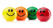 Świece - Świece emotikon kula 6 cm zestaw 4 kolorów - miniaturka - grafika 1