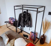 Wieszaki i stojaki - Wieszak sklepowy stojący 1 - miniaturka - grafika 1