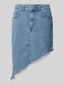 Spódnice - Spódnica jeansowa z frędzlami - miniaturka - grafika 1