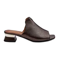 Klapki i japonki damskie - Eleganckie Klapki Damskie Ze Skóry Naturalnej Na Niskim Obcasie Maciejka 06360-20 Grafitowe czarne - miniaturka - grafika 1