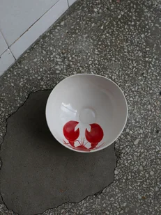 Misa porcelanowa z rakiem mała LA LUZ - Miski i półmiski - miniaturka - grafika 1