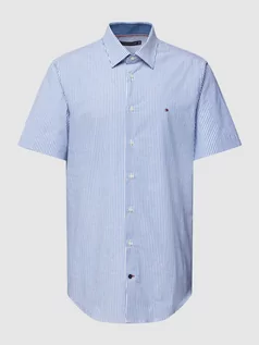 Koszule męskie - Koszula biznesowa o kroju regular fit z kołnierzykiem typu kent - grafika 1