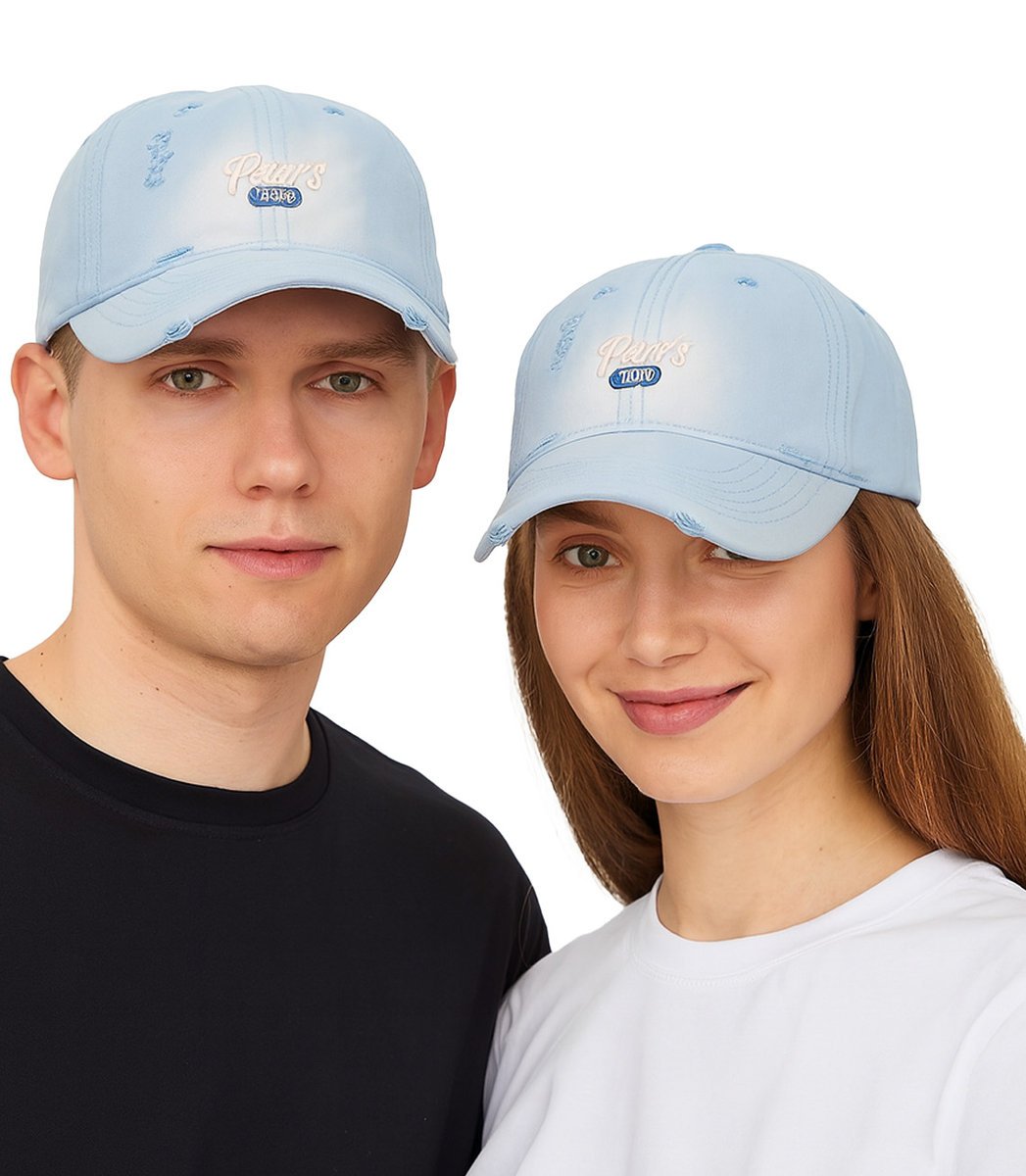 Czapka z daszkiem z ozdobną naszywką PARIS UNISEX