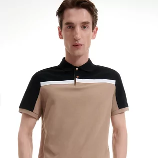 Koszulki męskie - Reserved Koszulka polo regular w paski - Beżowy - grafika 1