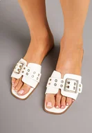 Klapki i japonki damskie - Białe Klapki z Metaliczną Klamrą i Kwadratowym Noskiem Rasilea - miniaturka - grafika 1