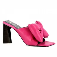 Klapki i japonki damskie - Różowe klapki damskie CARINII - Carinii - miniaturka - grafika 1