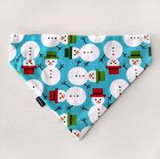 Ubranka dla psów - Bandanka dla psa na Boże Narodzenie, świąteczna niebieska bandamka apaszka, prezent dla psa, model Bałwanek Psiakrew-S - miniaturka - grafika 1