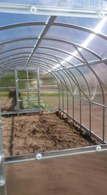 Szklarnia KLASIKA 36 (3x12m) z fundamentami i poliwęglanem 6mm;