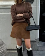 Spódnice - Zamszowa spódnica mini - Brązowy - miniaturka - grafika 1