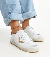 Sneakersy damskie - Białe sneakersy z efektem ,,znoszenia'' Gombola-40 - miniaturka - grafika 1