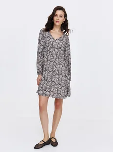 Sukienka damska czarna - SSU4767CA sukienka - TOP SECRET - Odzieżowy sklep internetowy TOP SECRET - Sukienki Sukienka damska czarna - SSU4767CA sukienka - TOP SECRET - Odzieżowy sklep internetowy TOP SECRET - Sukienki - miniaturka - grafika 1