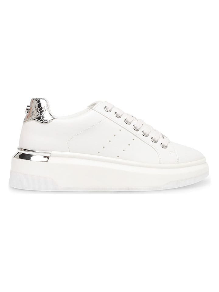 Steve Madden Sneakersy w kolorze srebrno-białym