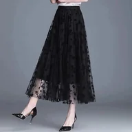 Spódnice - Elegancka spódnica midi - black - miniaturka - grafika 1