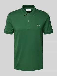 Koszulka polo o kroju regular fit z detalem z logo - Koszulki męskie - miniaturka - grafika 1