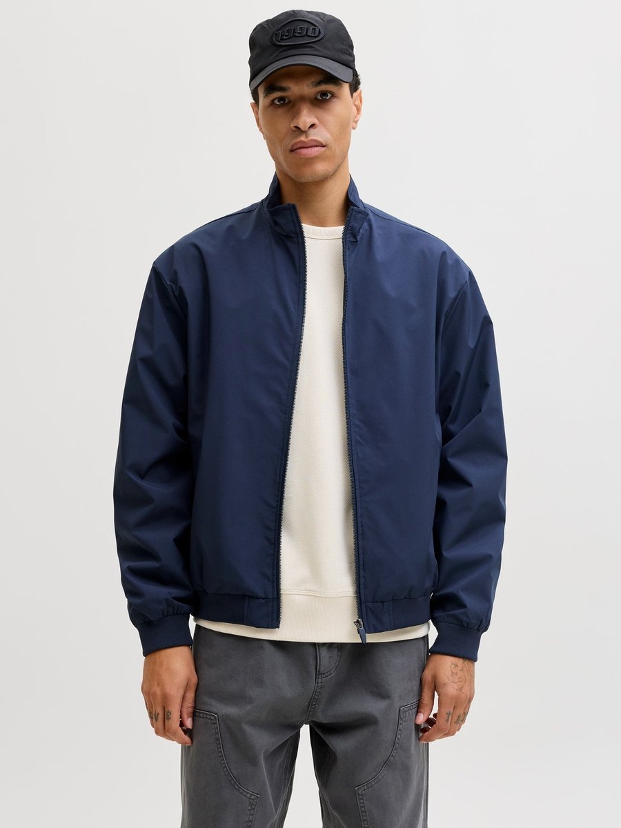 Kurtka męska Berg Outdoor Jack&Jones męska kurtka bomberka JJECHARGE Stand Collar Bomber NOOS 12288895 Navy Blazer L