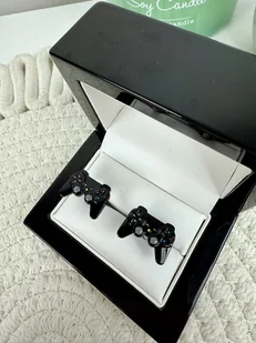 SPINKI DO MANKIETÓW koszuli PS4 PlayStation prezent dla gracza - Spinki do mankietów i krawatów - miniaturka - grafika 1