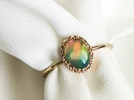 Pierścionki - Tęczowy pierścionek z naturalnym opalem złoto pr. 585 - miniaturka - grafika 1