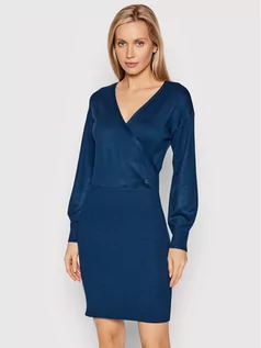 Sukienki - Guess Sukienka dzianinowa W2RK26 Z2V62 Niebieski Regular Fit - grafika 1