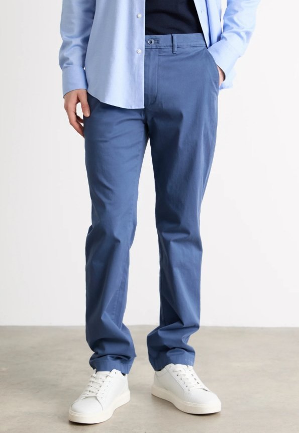 TOMMY HILFIGER NIEBIESKIE SPODNIE CHINOS PROSTE Z GUZIKIEM 36/30 17BA