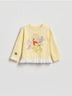 Bluzki dla niemowląt - Reserved - Koszulka z falbanką Kubuś Puchatek - żółty - miniaturka - grafika 1