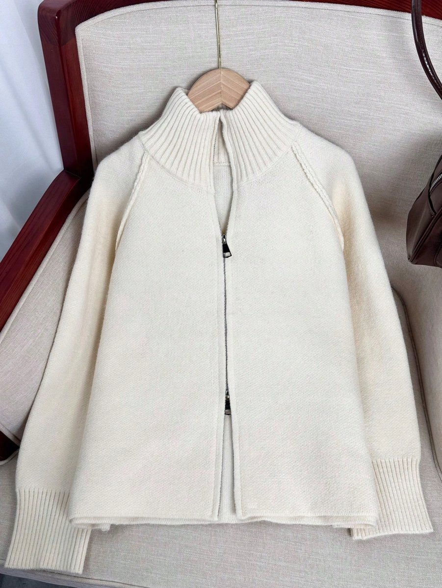 SHEIN KREMOWY SWETER DAMSKI Z GOLFEM I ZAMKIEM W STYLU CASUAL M 1MA