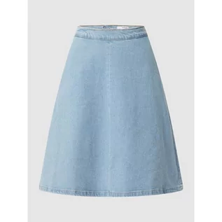 Spódnice - Spódnica jeansowa z bawełną ekologiczną model Kati - Selected Femme - grafika 1