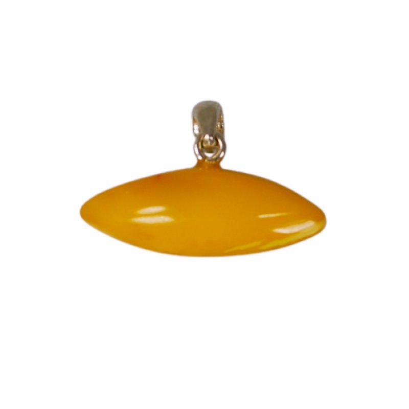 Wisior z mlecznego bursztynu