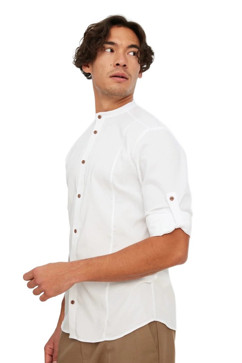 TRENDYOL MAN BIAŁA KOSZULA MĘSKA CASUAL Z KOŁNIERZYKIEM STÓJKA S 5DA