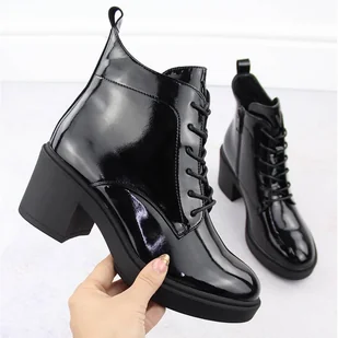 Botki damskie lakierowane na słupku czarne Vinceza 58321 - Botki damskie - miniaturka - grafika 1