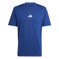 Koszulki męskie - adidas Mężczyźni ESSENTIALS SMALL LOGO SINGLE JERSEY TEE, Dark Blue/White, M - miniaturka - grafika 1