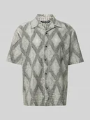 Koszule męskie - Koszula casualowa o kroju regular fit z kołnierzykiem typu resort - miniaturka - grafika 1