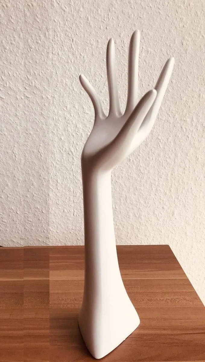 Uchwyt na biżuterię w kształcie dłoni biały 33 cm na pierścionki i zegarki