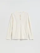 Swetry męskie - Reserved - Sweter henley - złamana biel - miniaturka - grafika 1