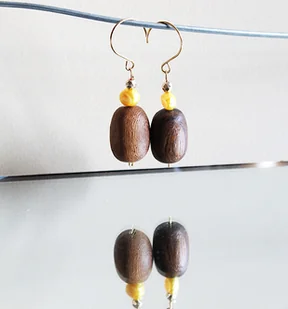 Kolczyki drewno/ perły naturalne/ Hematyt - Kolczyki - miniaturka - grafika 1