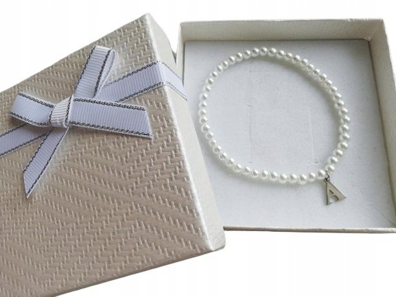 Bransoletka Na Gumce Małe Perły Z Literką Ze Stali Wszystkie Litery Komunia