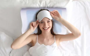 Poduszka ortopedyczna chłodząca do spania z pianki memory VIVAMORE - Poduszki, koce i materace lecznicze - miniaturka - grafika 7