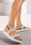 Sandały damskie - Srebrne Płaskie Sandały Zapinane na Sprzączkę z Ozdobnymi Paskami i Podeszwą Zuretta - miniaturka - grafika 1