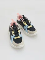 Buty dla dziewczynek - Reserved - Lekkie sneakersy - wielobarwny - miniaturka - grafika 1