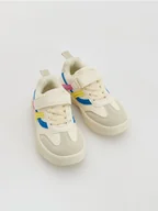 Buty dla dziewczynek - Reserved - Sneakersy z imitacji skóry - biały - miniaturka - grafika 1