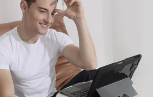 Etui z klawiaturą do Ipad 10.9" Nillkin (czarne) - Etui do tabletów Etui z klawiaturą do Ipad 10.9" Nillkin (czarne) - Etui do tabletów - miniaturka - grafika 9