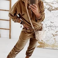 Komplety damskie - Welurowy komplet dresowy - Jasnobrązowy M - miniaturka - grafika 1