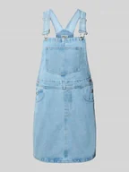 Sukienki - Sukienka jeansowa o kroju slim fit na szelkach model ‘LINN’ - miniaturka - grafika 1