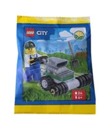 Klocki - LEGO City Zestaw - Farmer with Lawn Mower 952404 polybag klocki - miniaturka - grafika 1