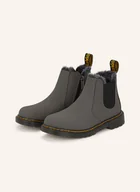 Botki damskie - Dr. Martens Botki Chelsea 2976 Leonore grau - miniaturka - grafika 1
