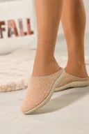 Kapcie damskie - Beżowe kapcie damskie Inblu obuwie domowe z materiału typu baranek z ozdobną lamówką wkładka soft VG969299 - miniaturka - grafika 1