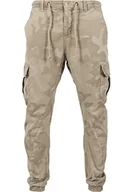 Spodenki męskie - Urban Classics Męskie spodnie do biegania Camo Cargo, piaskowy kamuflaż, 38 - miniaturka - grafika 1