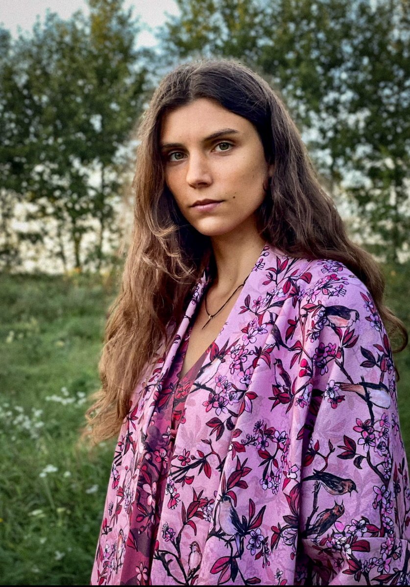KIMONO długie / SUKIENKA kopertowa/ NARZUTKA/ szlafrok, różowy print SŁOWIKI w kwiatch (100% wiskoza)