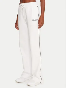 Guess Jeans Spodnie dresowe W5YB32 K68I4 Biały Regular Fit - Spodnie sportowe damskie - miniaturka - grafika 1